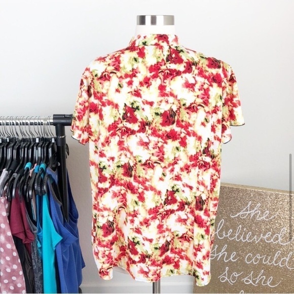 East 5th watercolor buttoned down top - Picture 4 of 7